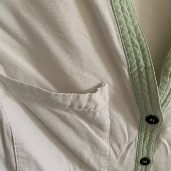 Twelfth street by Cynthia Vincent green white blouse button down top l small - Picture 6 of 7